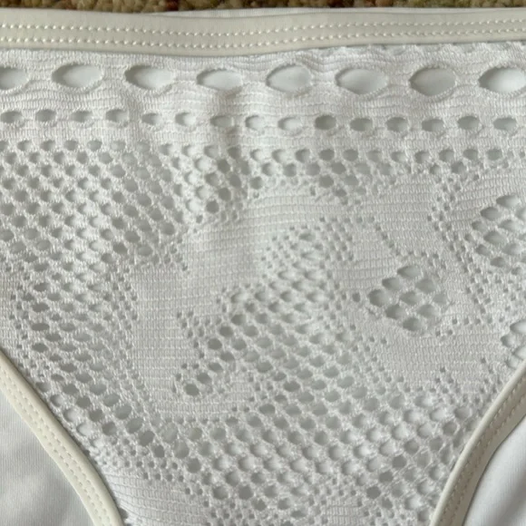 Aerie Women’s Swimsuit Bikini Bottom - Picture 3 of 10